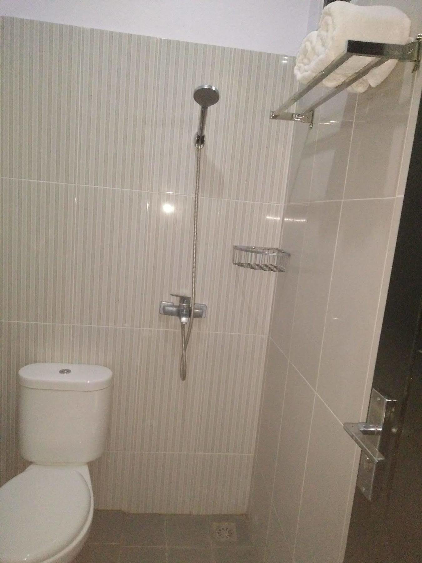 จาฮายา อาเดรียน เนียร์ โคโมโดแอร์พอร์ต Hotel ลาบวนบาโจ ภายนอก รูปภาพ