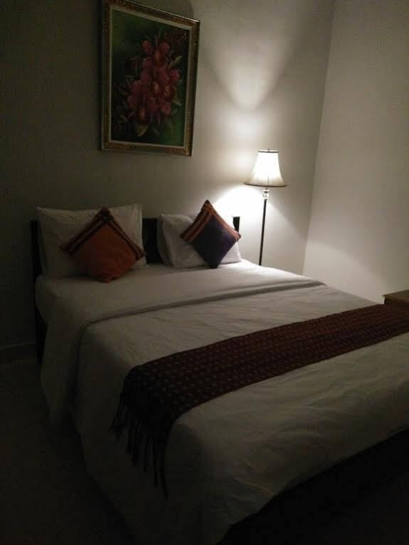 จาฮายา อาเดรียน เนียร์ โคโมโดแอร์พอร์ต Hotel ลาบวนบาโจ ภายนอก รูปภาพ